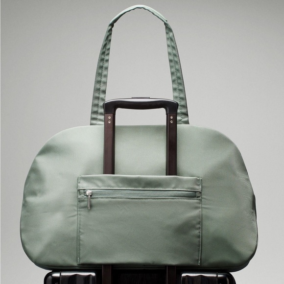 Lululemon City Essentials Bag 25L - Picture 3 of 14